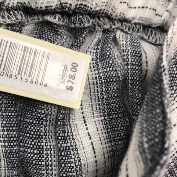 $78 brand new max studio - Picture 5 of 7